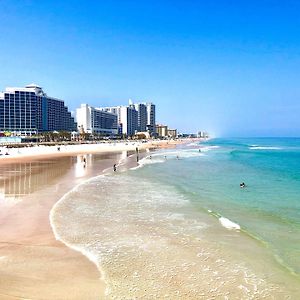 Hilton Daytona Beach Resort (Adults Only)